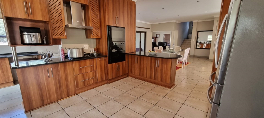 4 Bedroom Property for Sale in Woodland Hills Free State